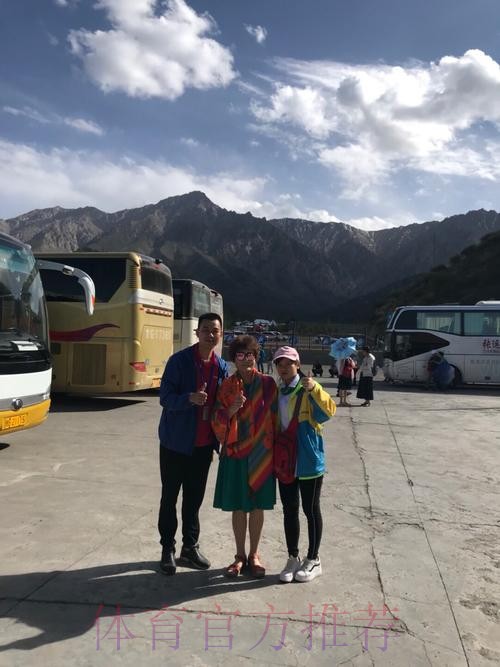 暖心之旅 | 五超联赛走进校园 暖心之旅 | 五超联赛走进校园